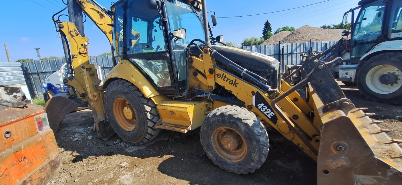 Багер Caterpillar 432E - изображение 2