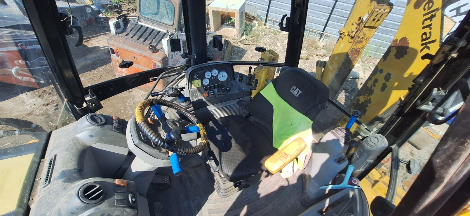 Багер Caterpillar 432E - изображение 3