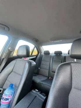 Mercedes-Benz C 200, снимка 4