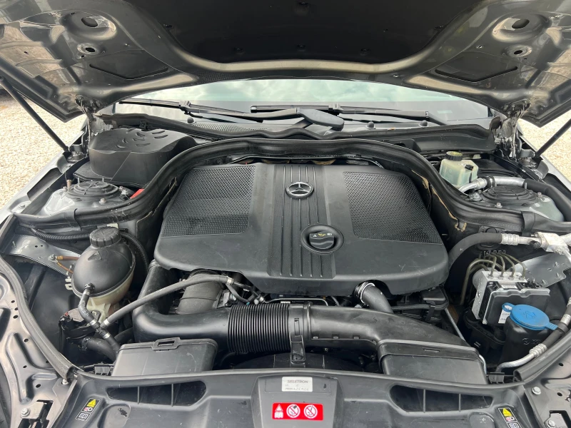 Mercedes-Benz E 200 2.2 CDI AVANTGARDE, снимка 17 - Автомобили и джипове - 47159810