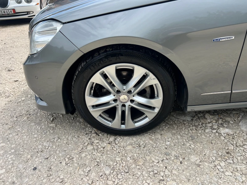 Mercedes-Benz E 200 2.2 CDI AVANTGARDE, снимка 9 - Автомобили и джипове - 47159810