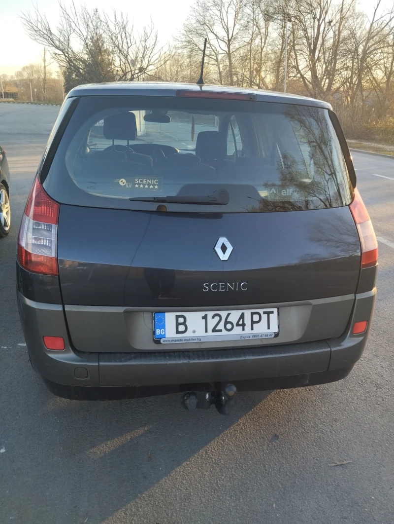 Renault Scenic, снимка 5 - Автомобили и джипове - 48610081