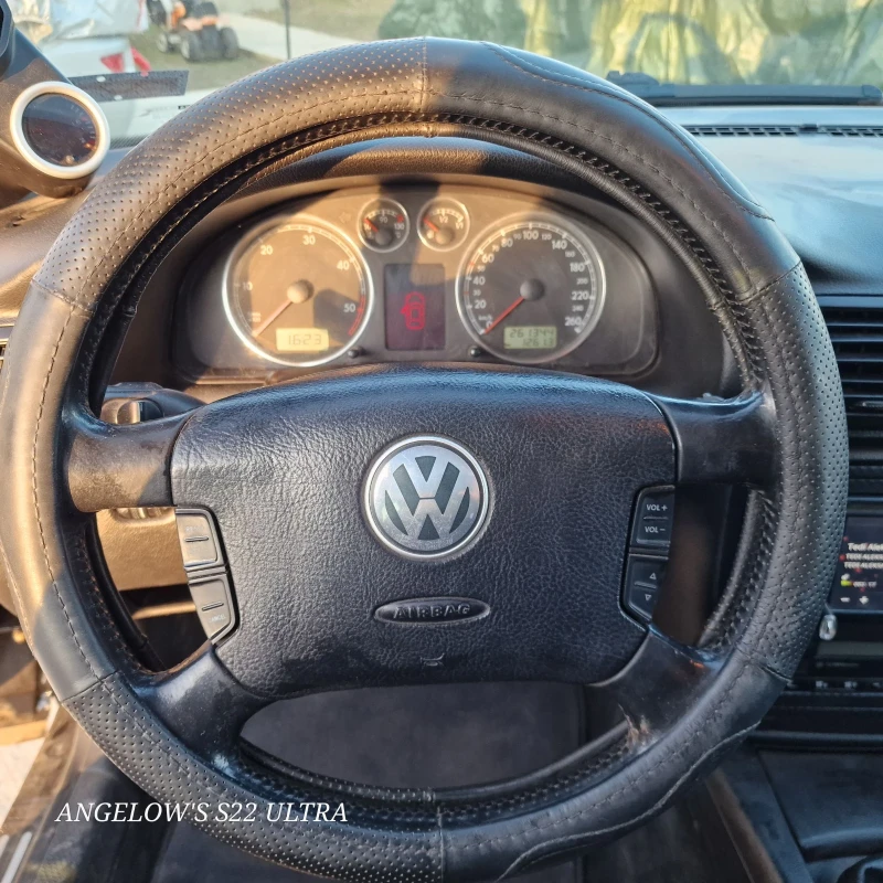 VW Passat 1.9 TDI, снимка 4 - Автомобили и джипове - 48708372