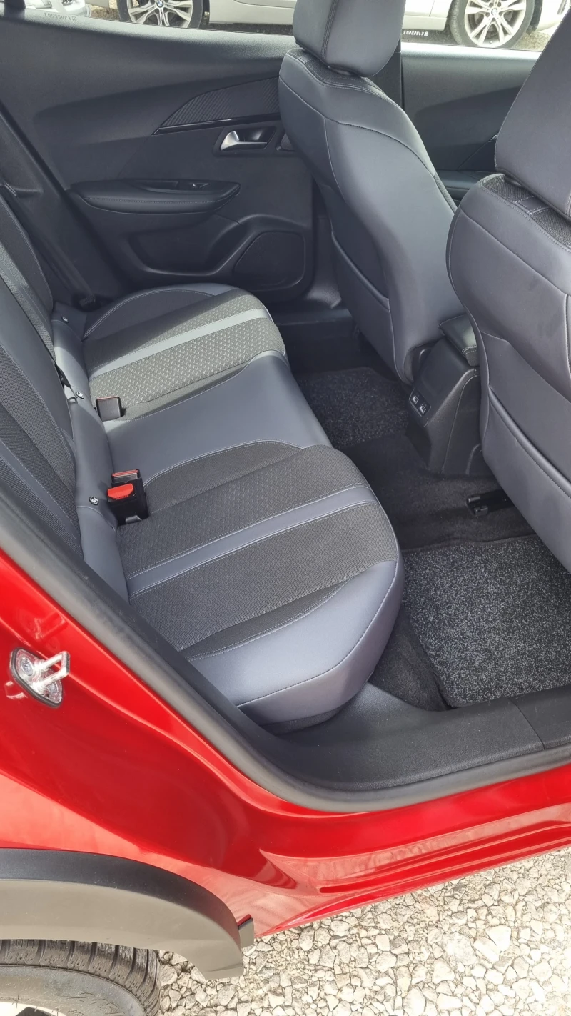 Peugeot 2008 1.5 BlueHDI GT LINE Navi Cam Led Keyless 2020г! E6, снимка 11 - Автомобили и джипове - 50011679