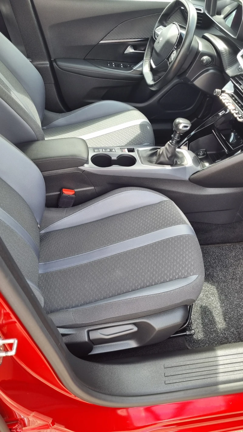 Peugeot 2008 1.5 BlueHDI GT LINE Navi Cam Led Keyless 2020г! E6, снимка 10 - Автомобили и джипове - 50011679