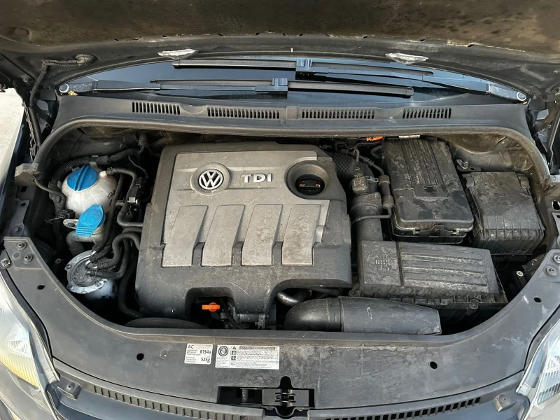 VW Golf Plus 1.6 TDI - HIGHLINE, снимка 15 - Автомобили и джипове - 51109819