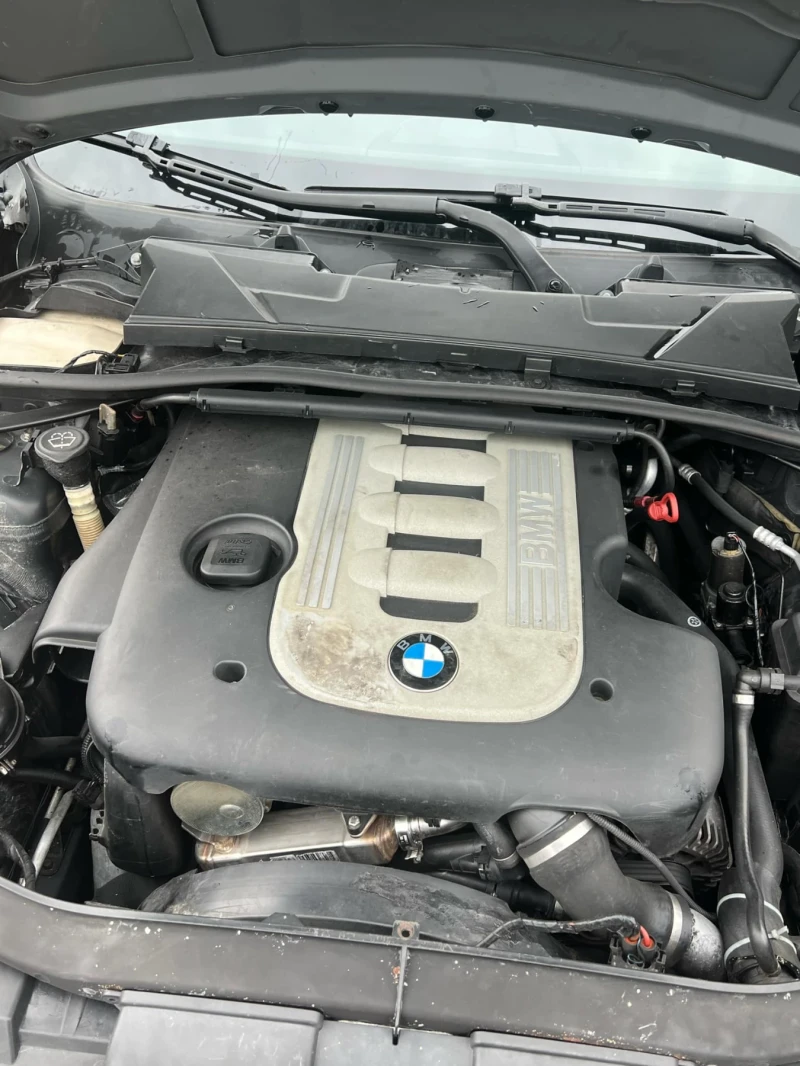 BMW 330, снимка 10 - Автомобили и джипове - 53032333