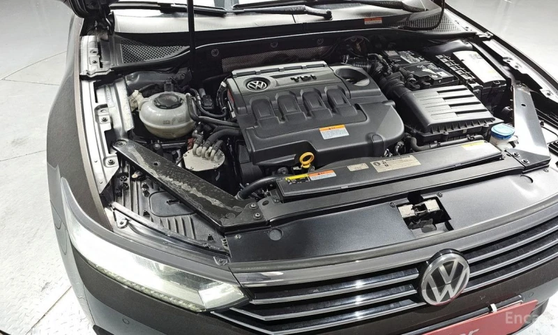 VW Passat, снимка 6 - Автомобили и джипове - 53166810