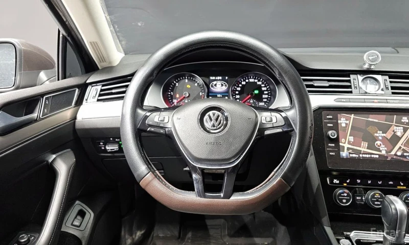 VW Passat, снимка 13 - Автомобили и джипове - 53166810