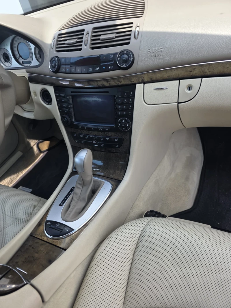 Mercedes-Benz E 500, снимка 2 - Автомобили и джипове - 53222138