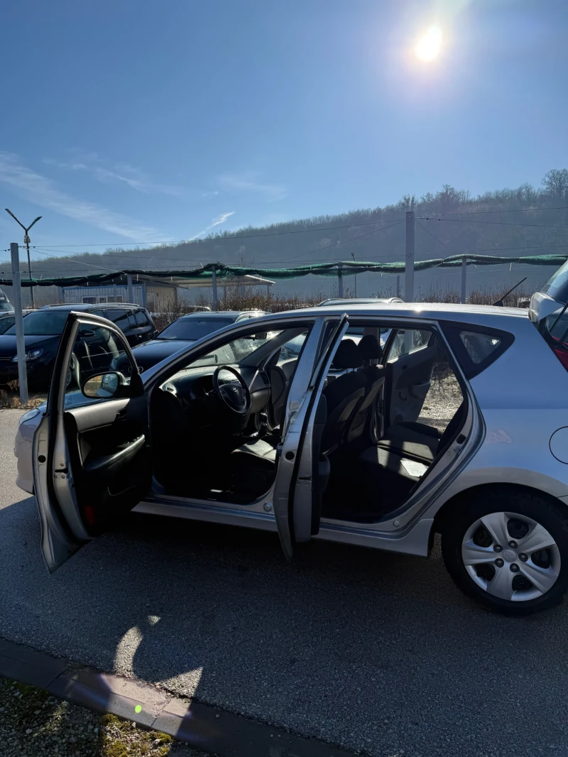 Hyundai I30, снимка 4 - Автомобили и джипове - 53405805