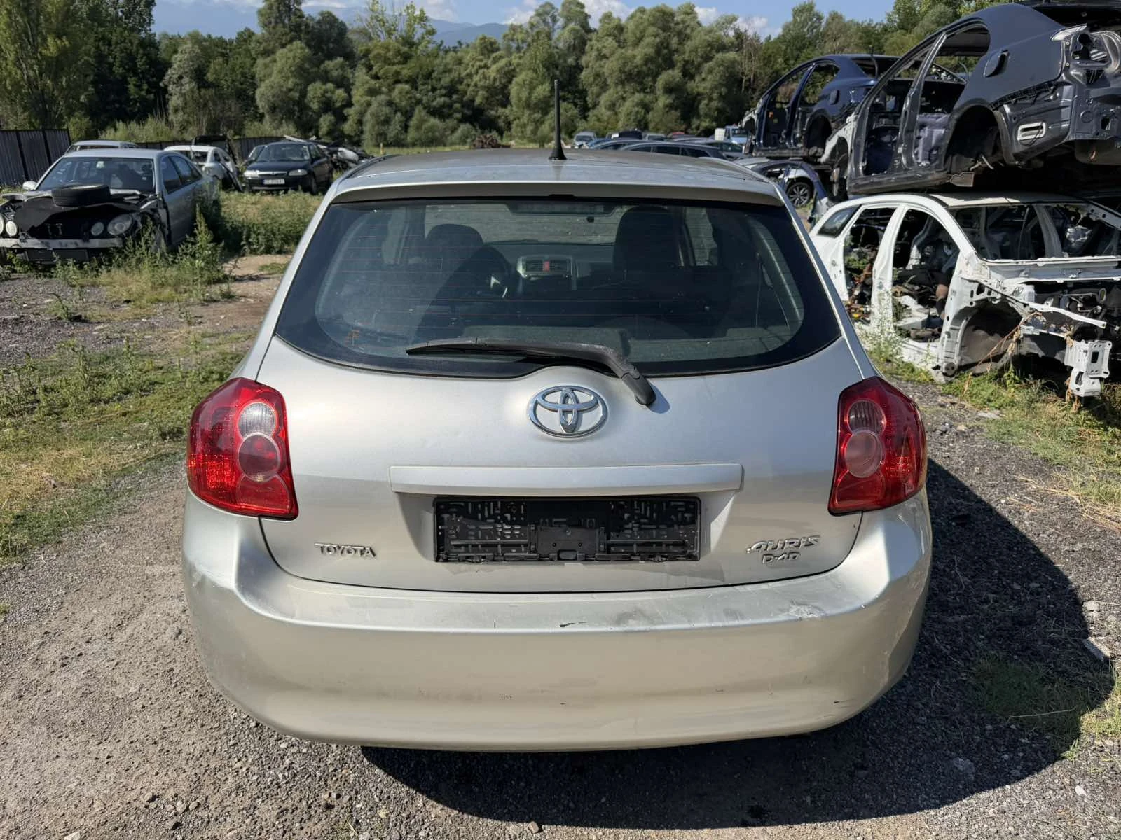 Toyota Auris 15броя 2.2D-CAT 177кс. НА ЧАСТИ, снимка 5 - Автомобили и джипове - 52982160