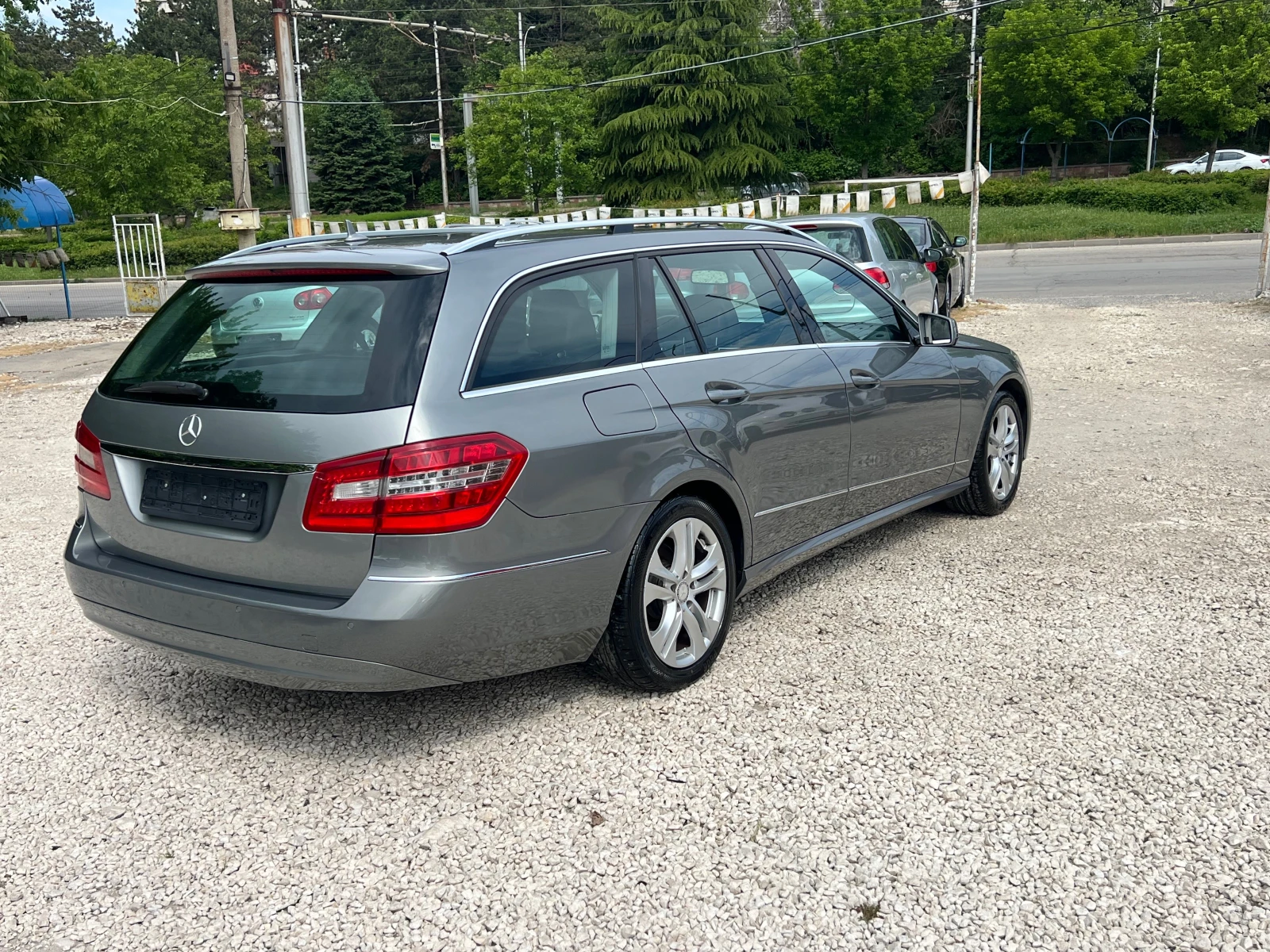 Mercedes-Benz E 200 2.2 CDI AVANTGARDE - изображение 3