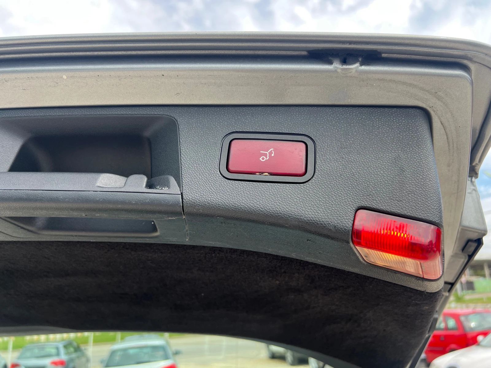 Mercedes-Benz E 200 2.2 CDI AVANTGARDE | Mobile.bg   16