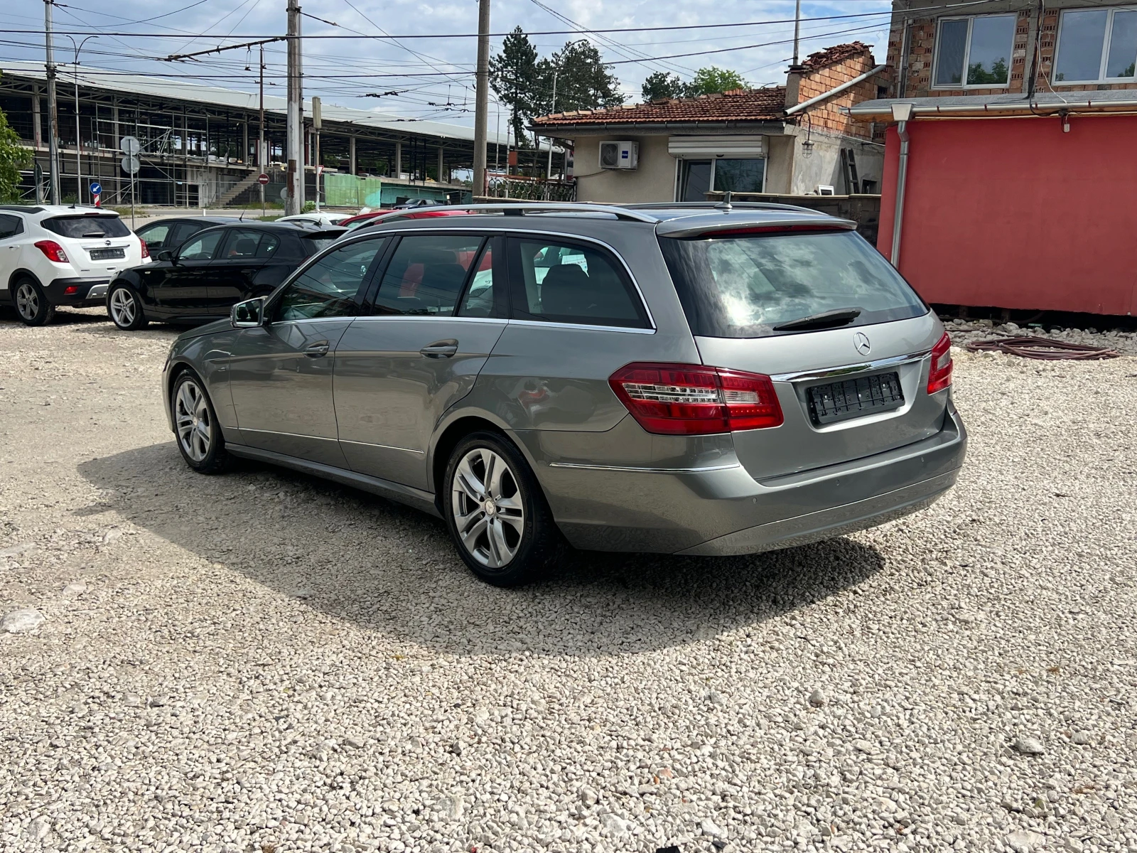 Mercedes-Benz E 200 2.2 CDI AVANTGARDE - изображение 5