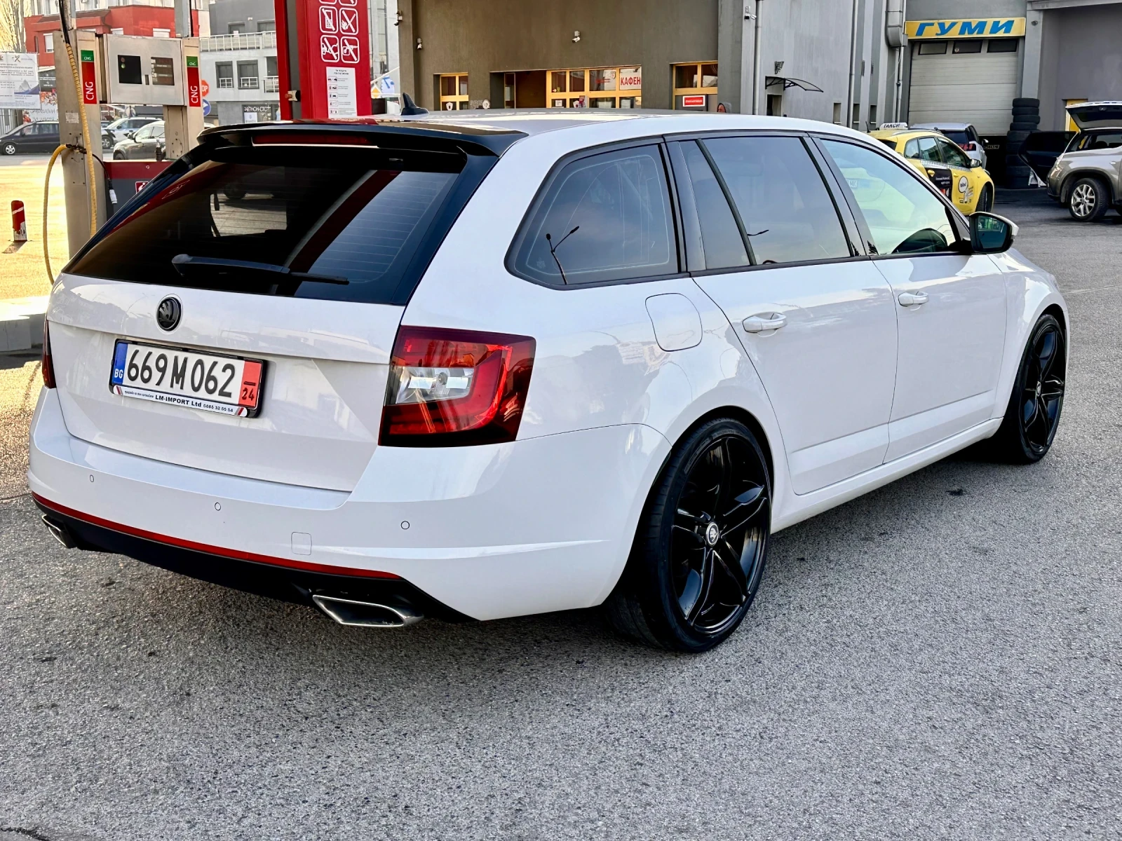 Skoda Octavia VRS АВТОМАТ ПОДГРЕВ CARPLAY FULL LED - изображение 5