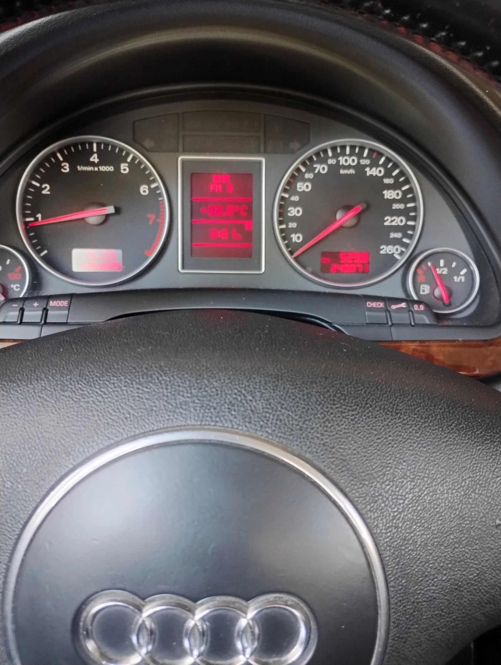 Audi A4 BFB 163 kc quattro  - изображение 9