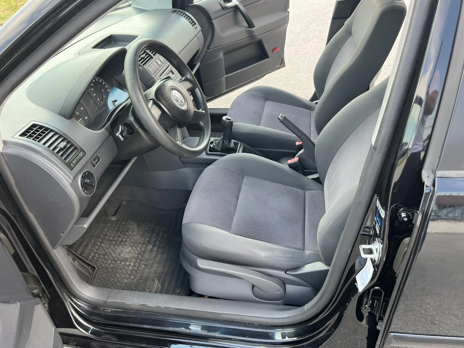 VW Polo 1.4TDI 69кс EURO 4 107 000км  КЛИМАТИК - изображение 8