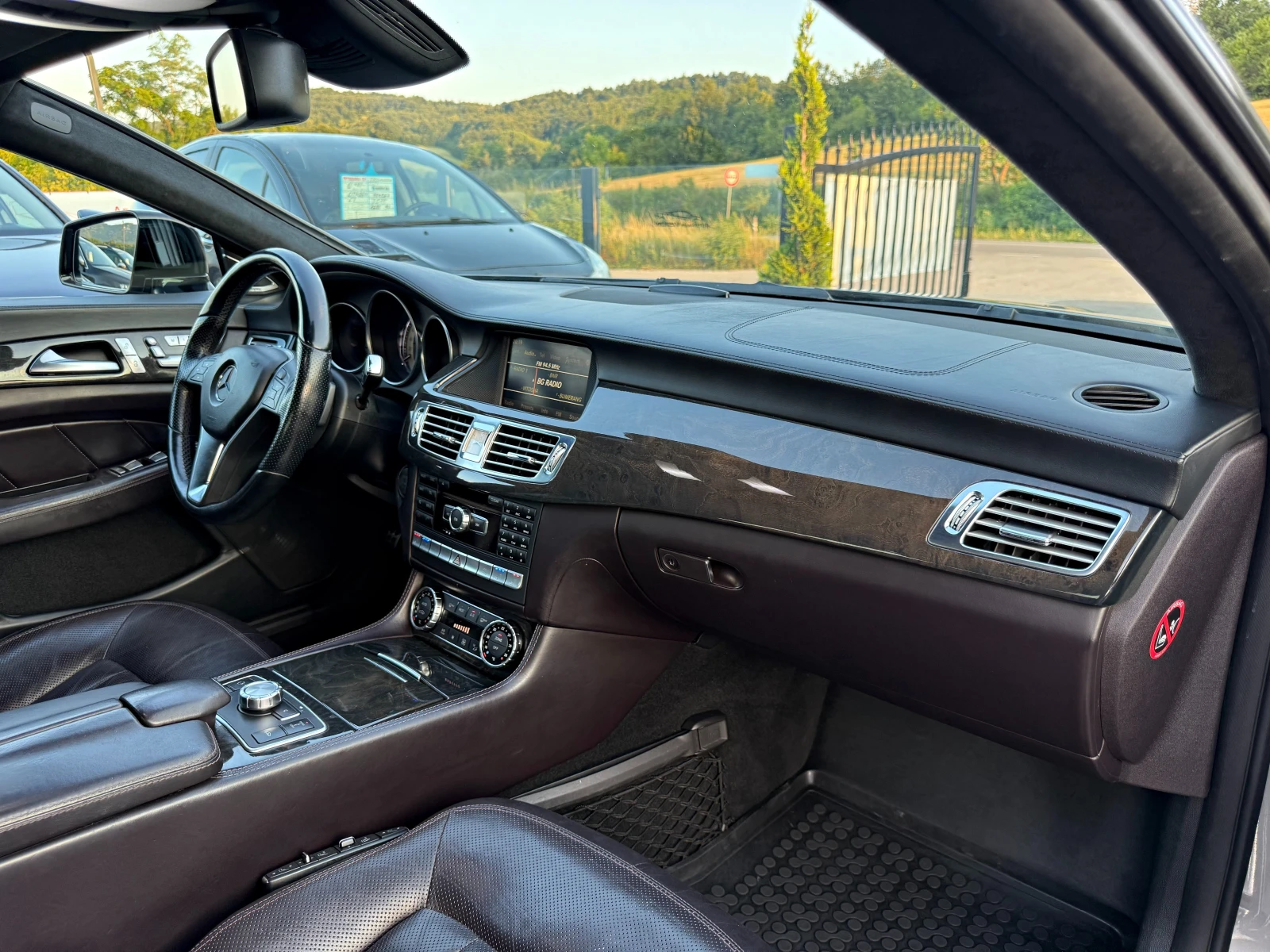 Mercedes-Benz CLS 350 4MATIC HARMAN KARDON DISTRONIC AIRMATIC AMG - изображение 9