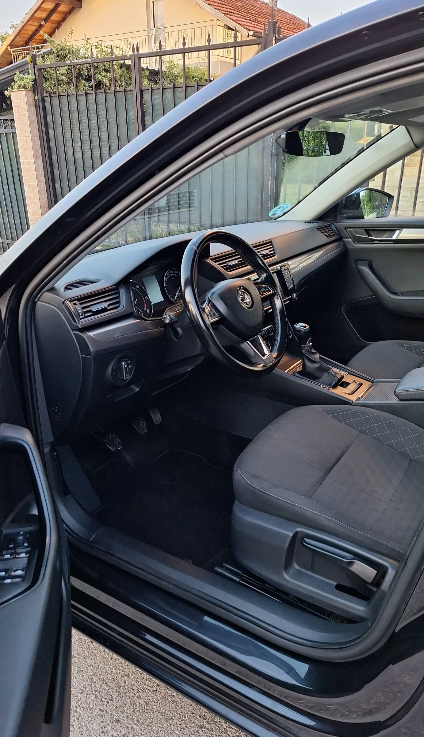 Skoda Superb 2.0tdi 150кс 6 скорости EURO 6  - изображение 10