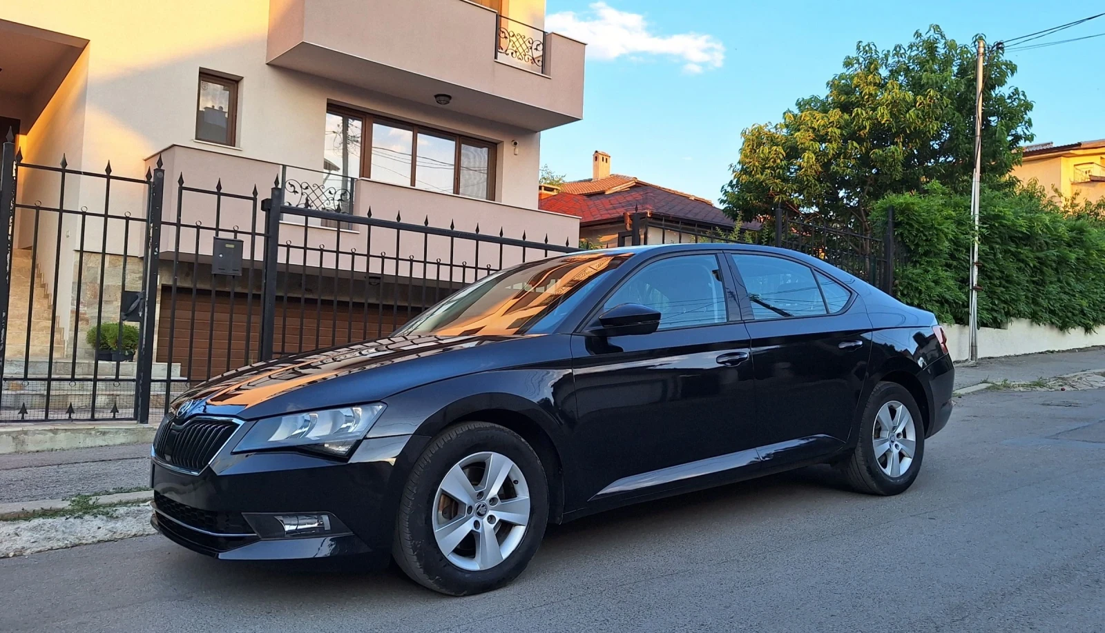 Skoda Superb 2.0tdi 150кс 6 скорости EURO 6  - изображение 2