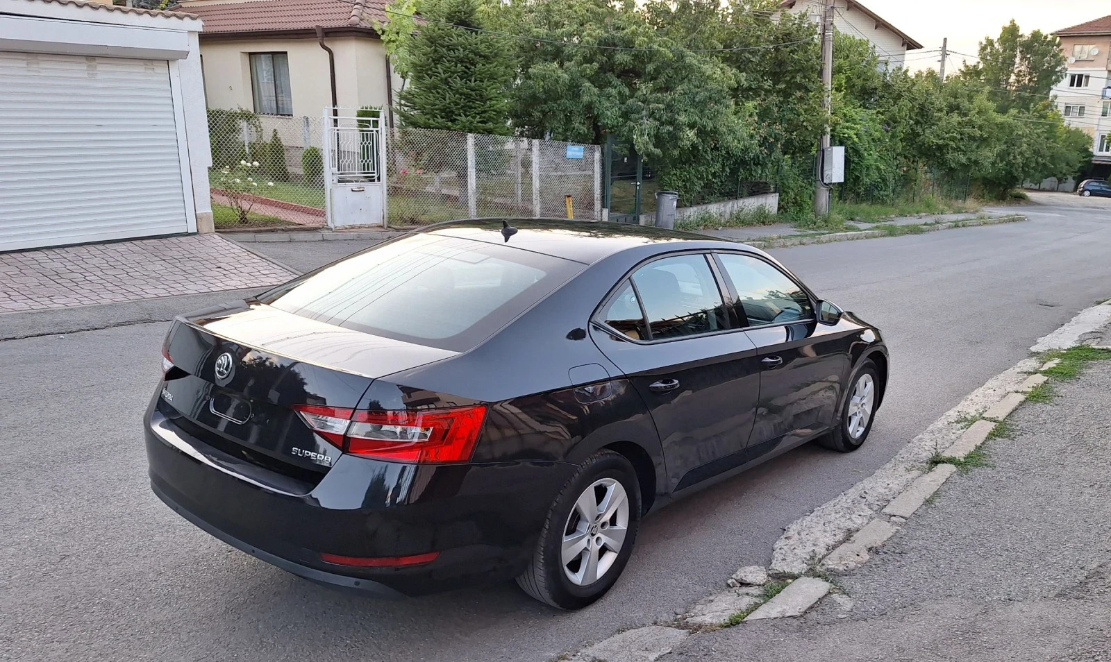 Skoda Superb 2.0tdi 150кс 6 скорости EURO 6  - изображение 8