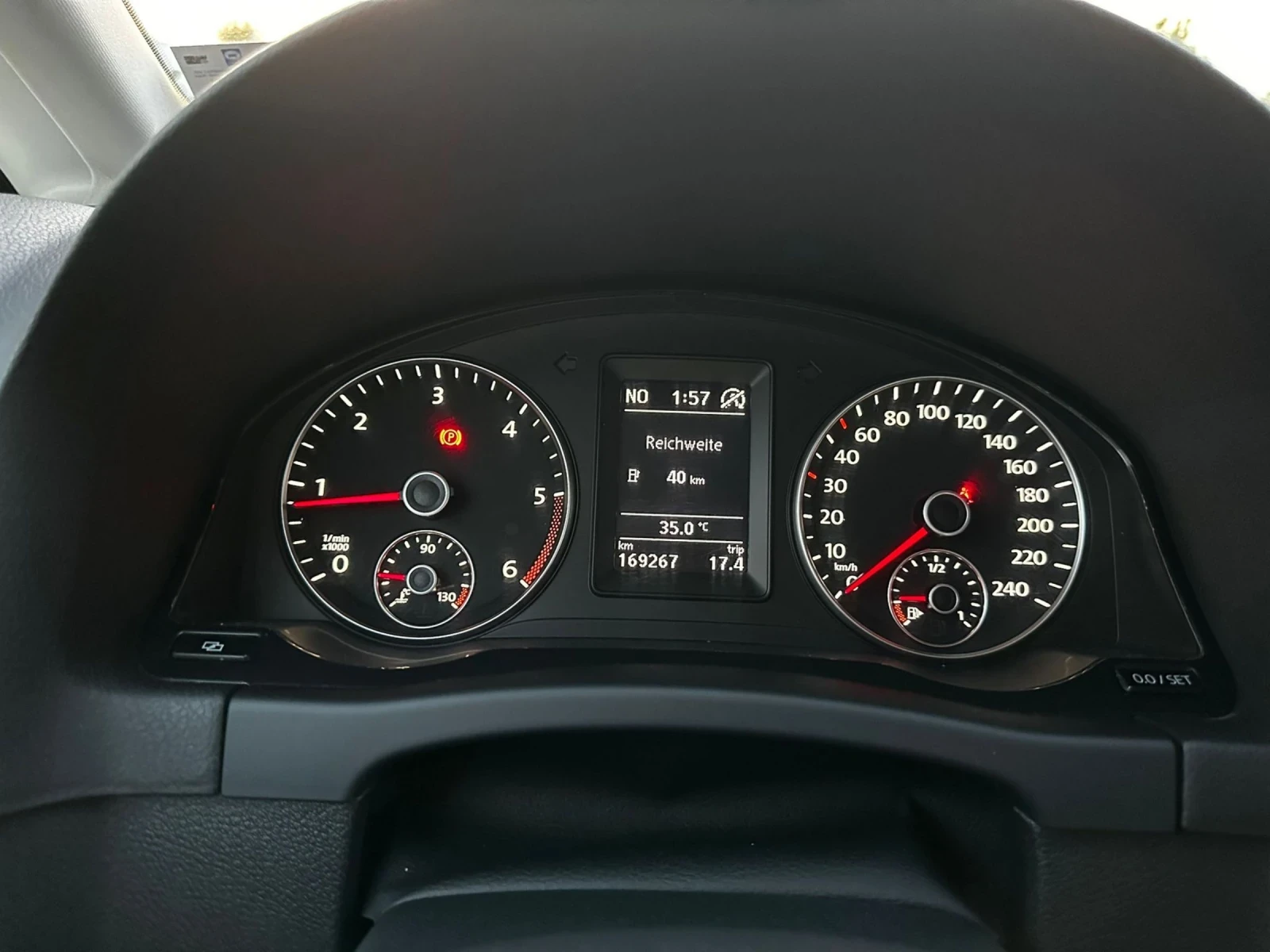 VW Golf Plus 1.6 TDI - HIGHLINE | Mobile.bg — изображение 13