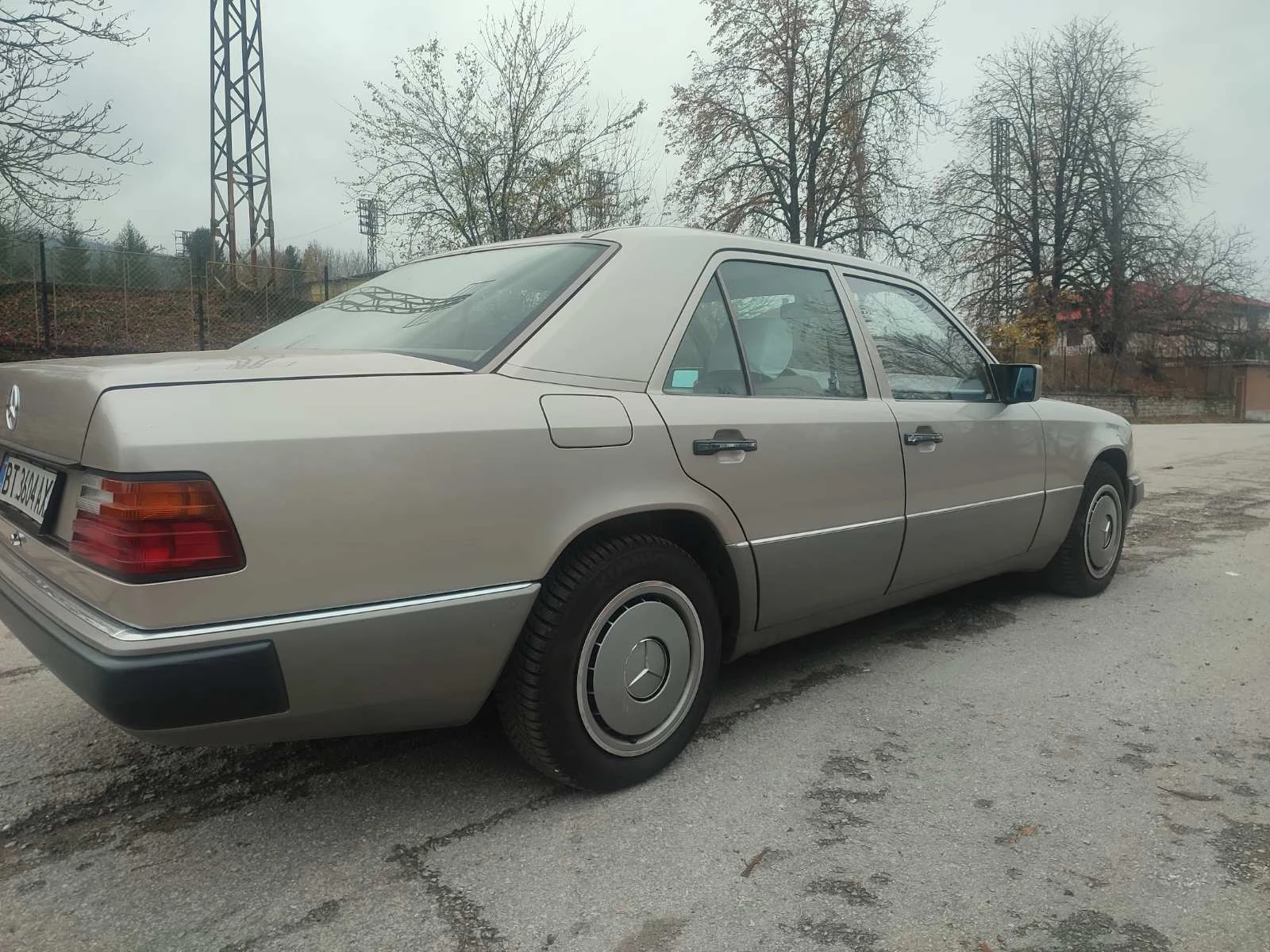 Mercedes-Benz 124  - изображение 2