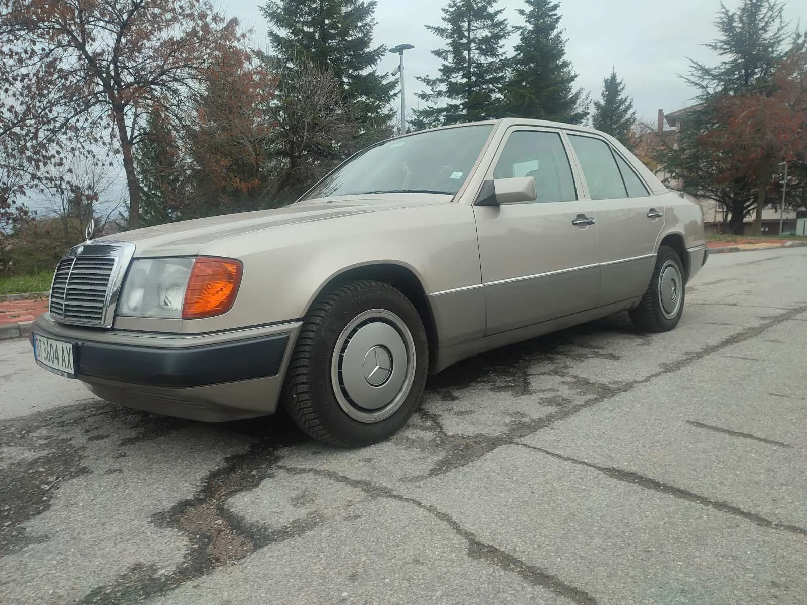 Mercedes-Benz 124  - изображение 3