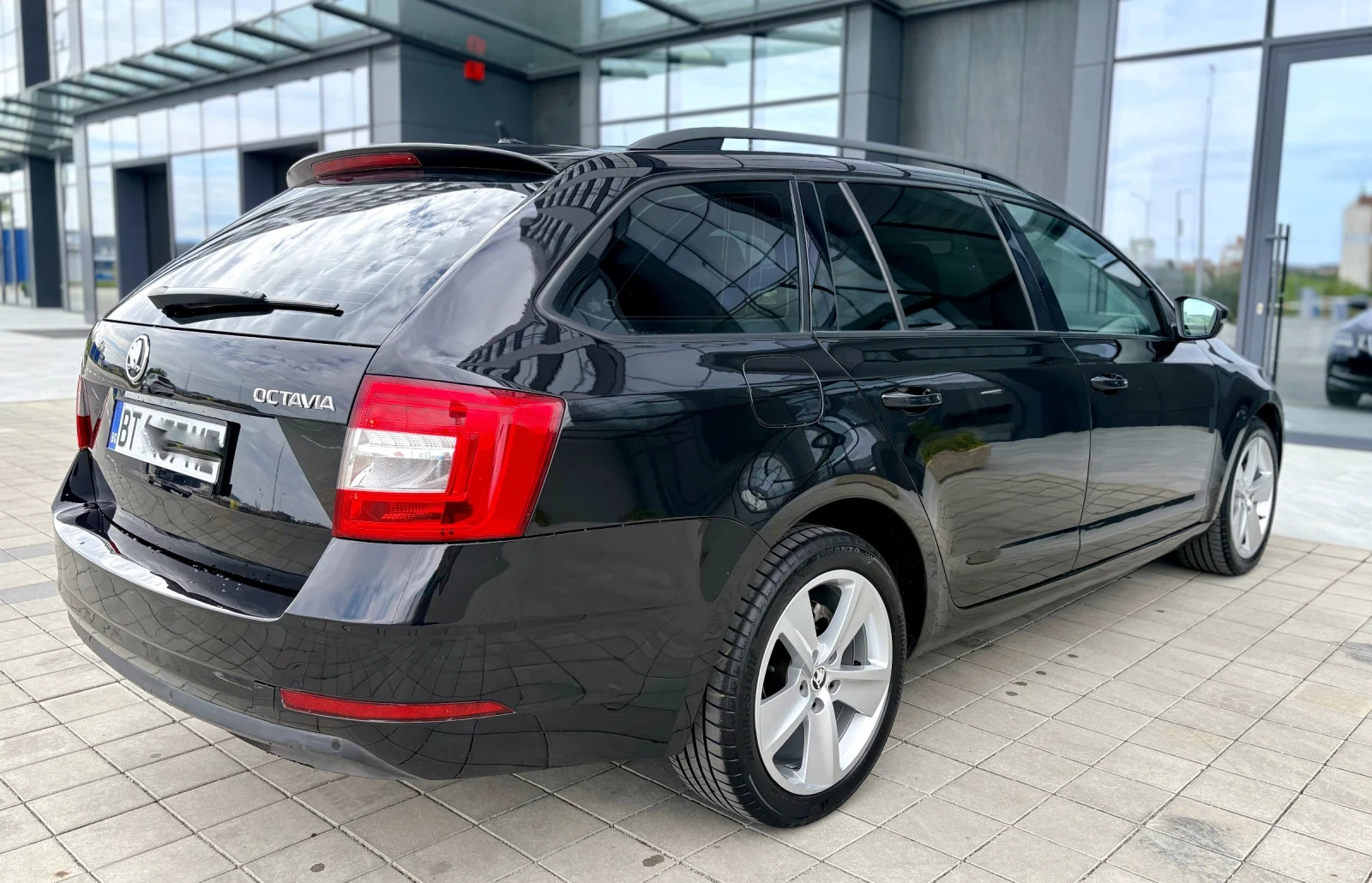 Skoda Octavia 2.0TDI DSG/NAVI  | Mobile.bg   6