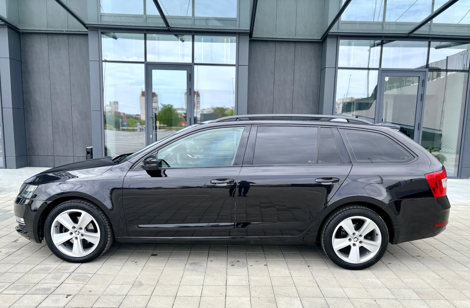 Skoda Octavia 2.0TDI DSG/NAVI  | Mobile.bg   5