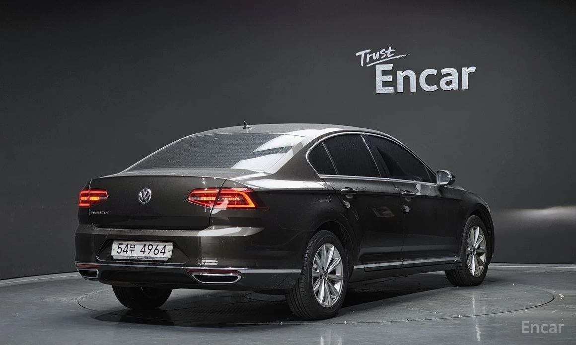 VW Passat  - изображение 2