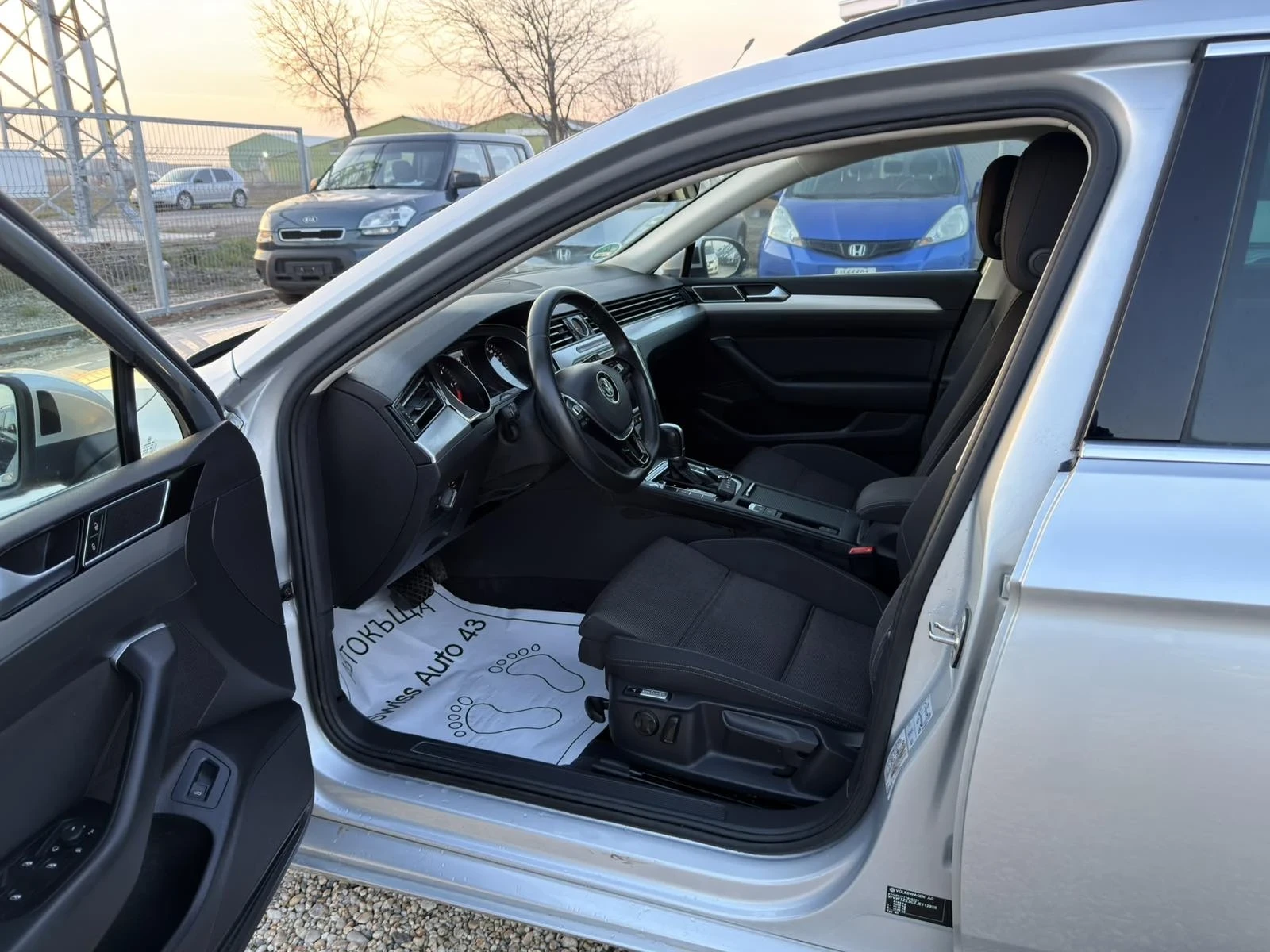 VW Passat 2.0 TDI FACE, снимка 9 - Автомобили и джипове - 53716367