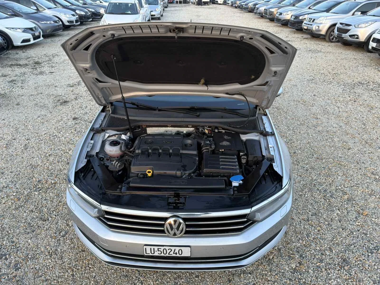 VW Passat 2.0 TDI FACE, снимка 4 - Автомобили и джипове - 53716367