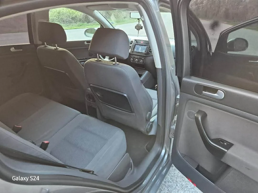 VW Golf Plus 1.9 tdi, снимка 11 - Автомобили и джипове - 54240308