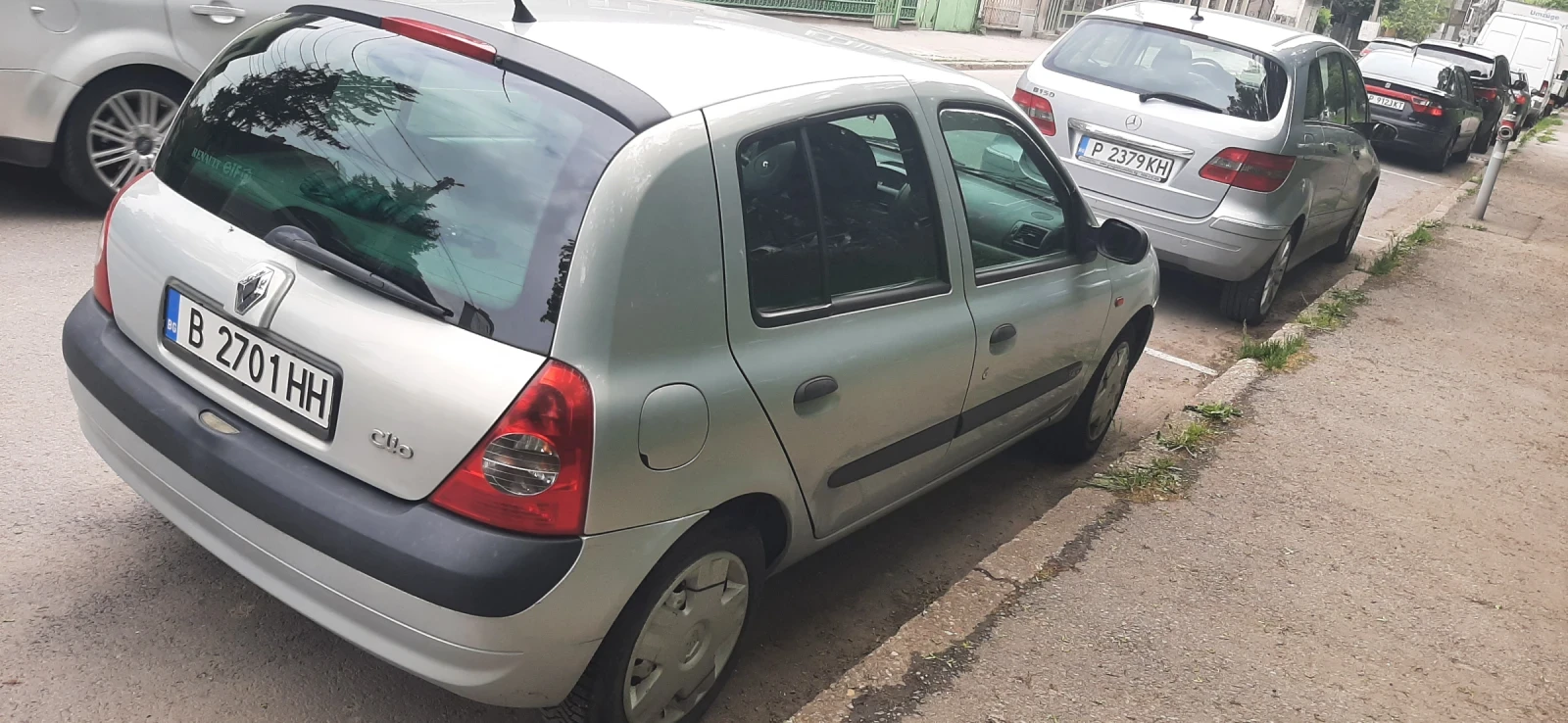 Renault Clio 2, снимка 7 - Автомобили и джипове - 54387954