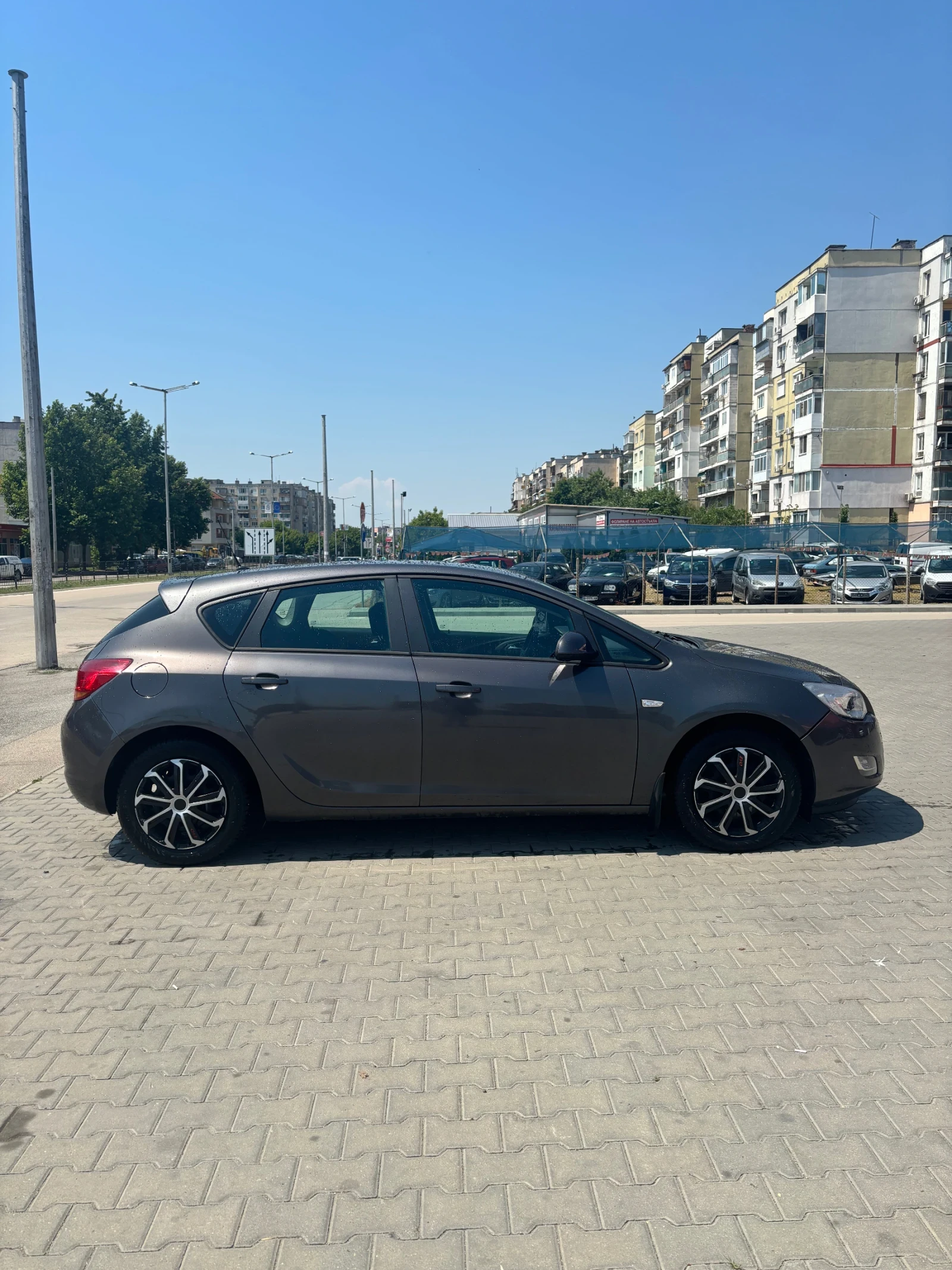Opel Astra 1.6i, снимка 4 - Автомобили и джипове - 55059572