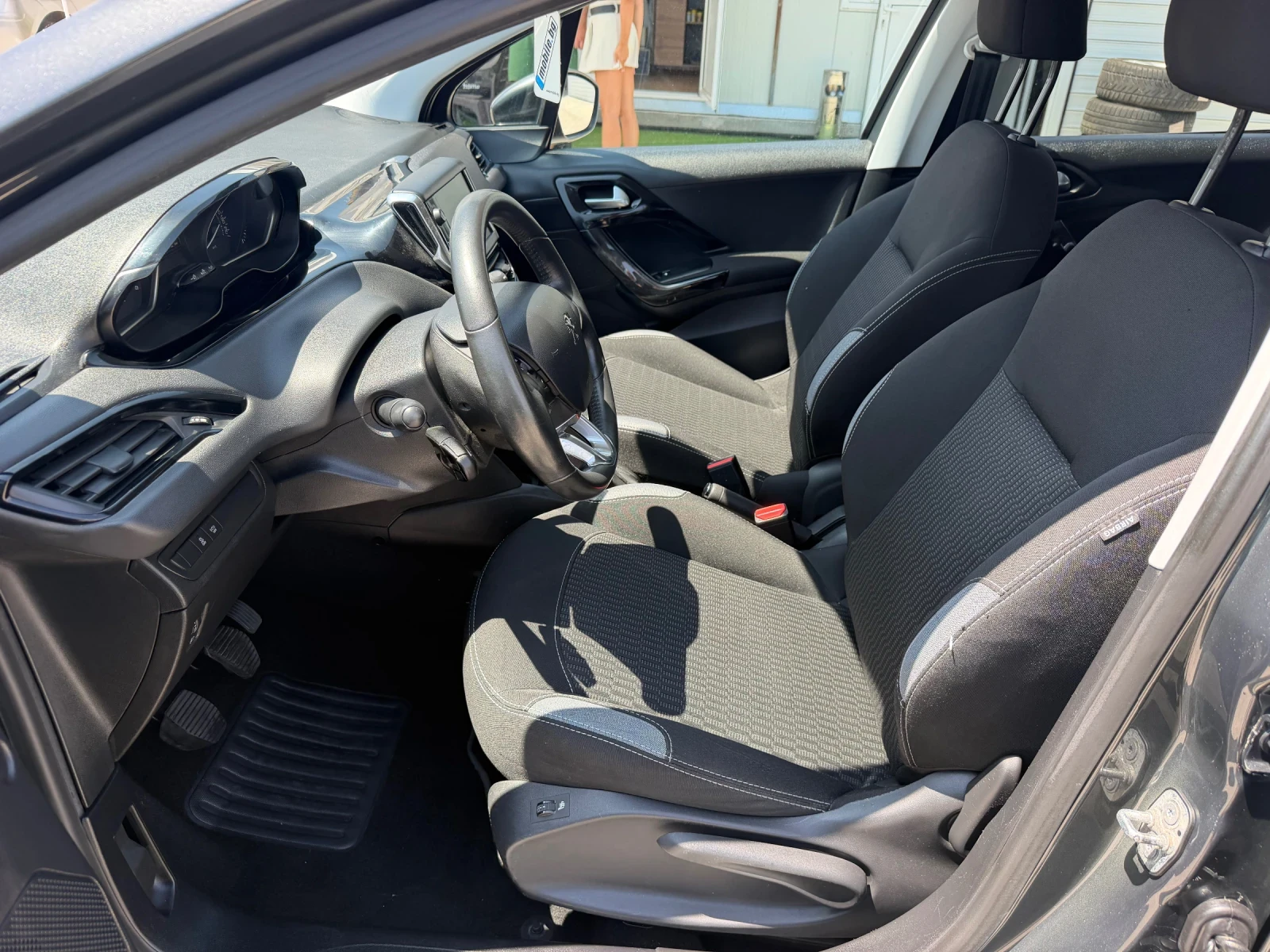 Peugeot 208 1.6d/100hp/NAVI/EVRO6/, снимка 9 - Автомобили и джипове - 55610929