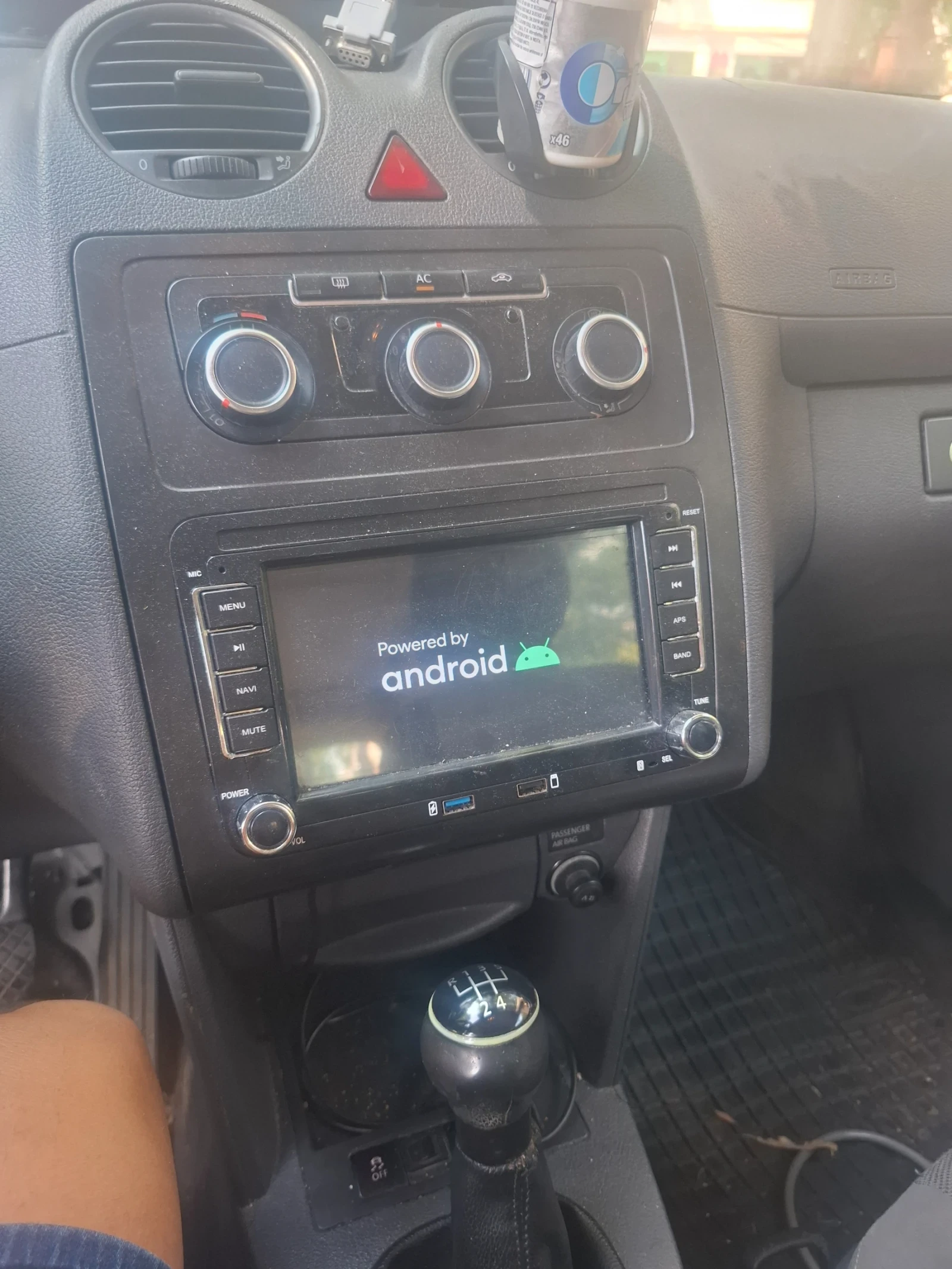 VW Caddy, снимка 6 - Автомобили и джипове - 56061939
