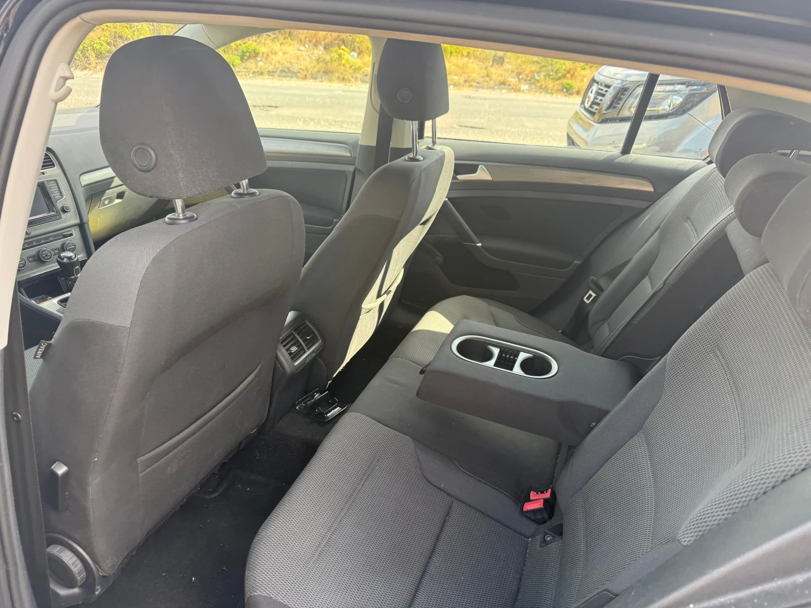 VW Golf, снимка 7 - Автомобили и джипове - 56158751