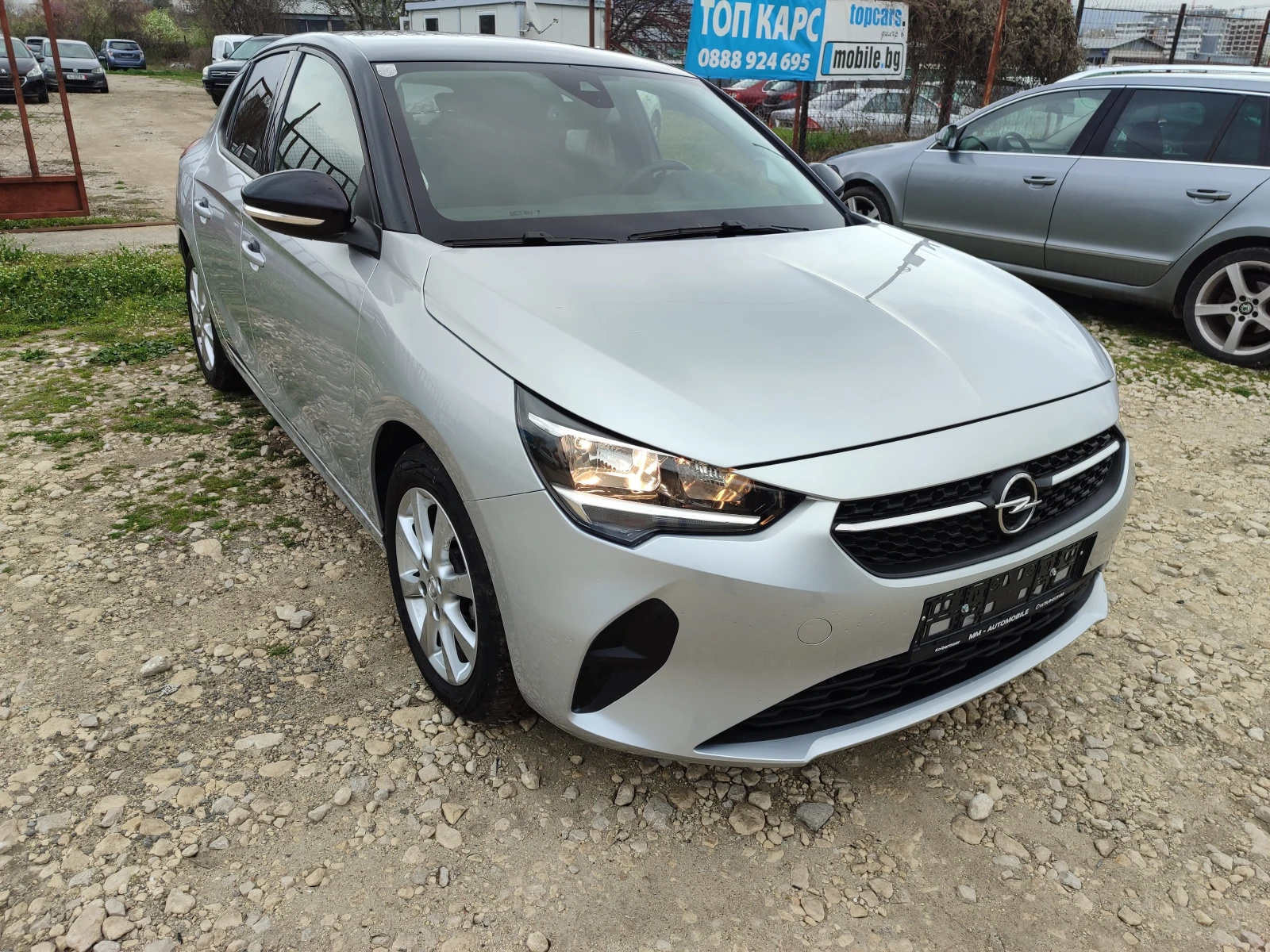 Opel Corsa 1.2, снимка 2 - Автомобили и джипове - 56471161