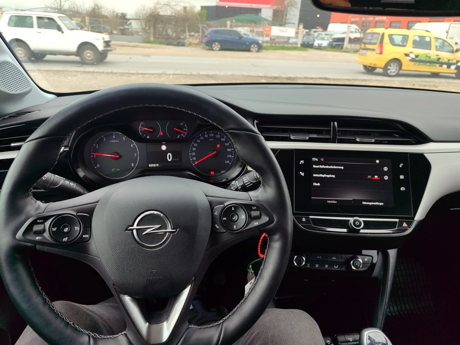 Opel Corsa 1.2, снимка 14 - Автомобили и джипове - 56471161