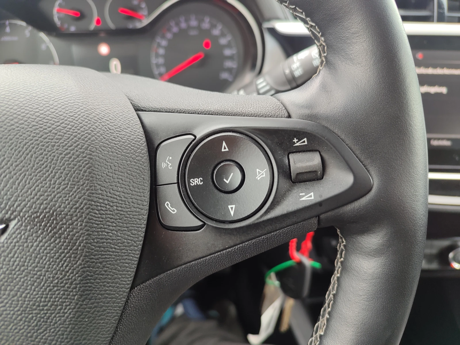 Opel Corsa 1.2, снимка 13 - Автомобили и джипове - 56471161