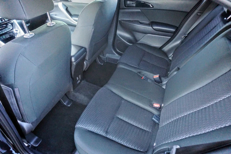 Mitsubishi Eclipse Cross 1.5T INTENSE, снимка 13 - Автомобили и джипове - 39787834