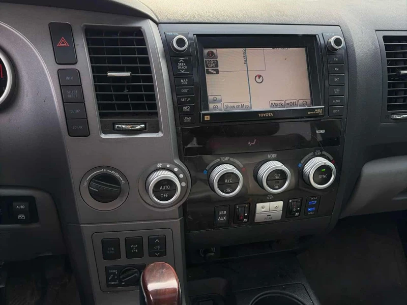 Toyota Sequoia * Platinum * CARFAX * , снимка 9 - Автомобили и джипове - 53590693