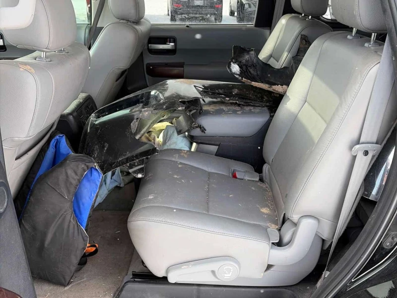 Toyota Sequoia * Platinum * CARFAX * , снимка 11 - Автомобили и джипове - 53590693