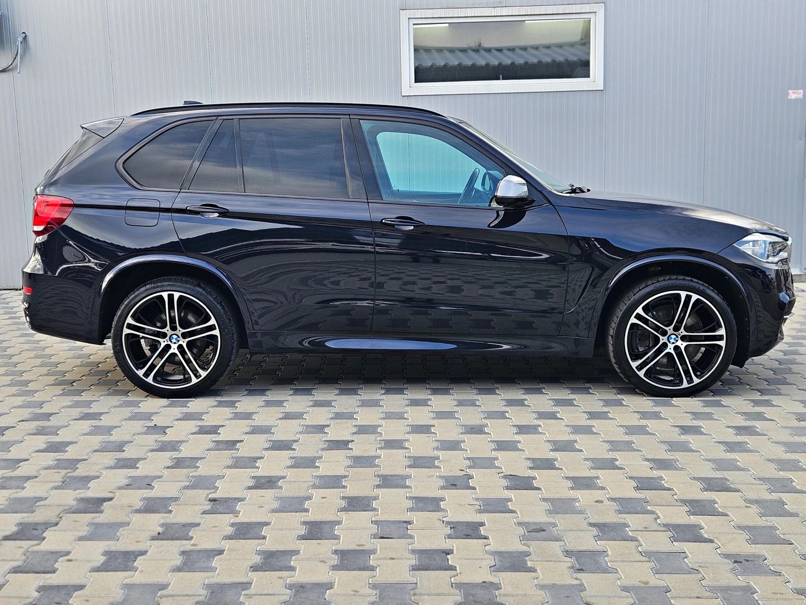 BMW X5 ! M50D/TVx3/DISTR/HUD/NIGHT/360CAM/B&O/ПОДГРЕВ/LIZ - изображение 4