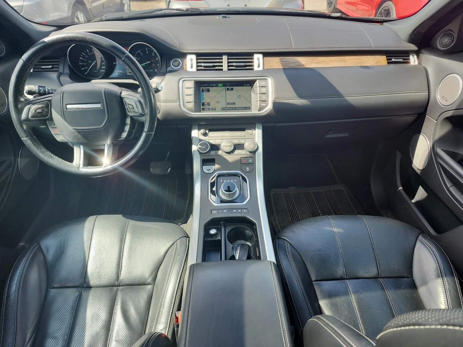 Land Rover Range Rover Evoque PRESTIGE * CARFAX* ОПЦИЯ ЗА ФИНАНСИРАНЕ*  - изображение 6