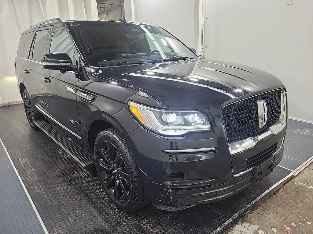 Lincoln Navigator * RESERVE Trim * Captain's chair * CARFAX *  - изображение 2