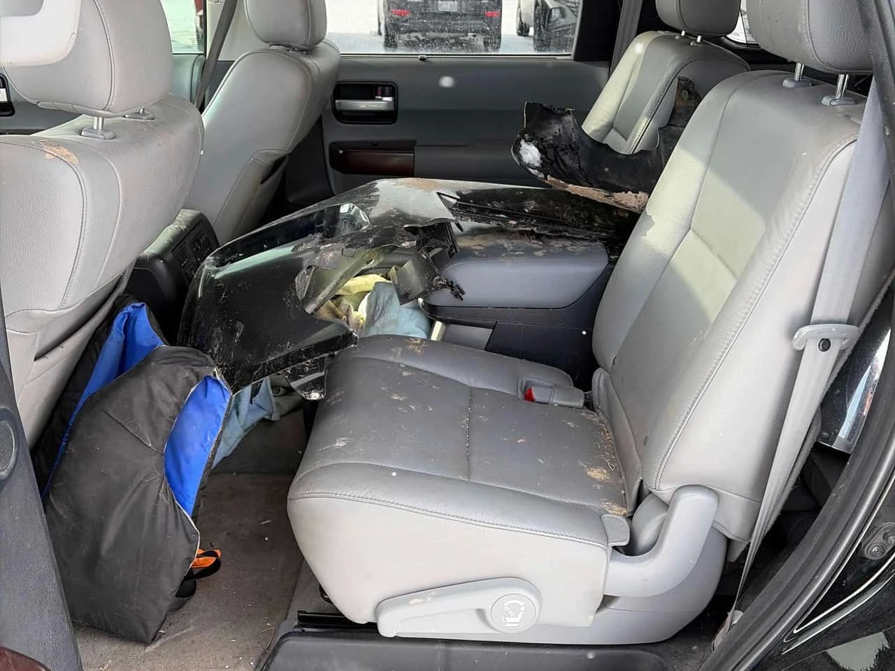 Toyota Sequoia * Platinum * CARFAX *  | Mobile.bg � ����������� 15